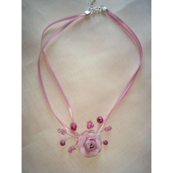 Mályva nyaklánc 