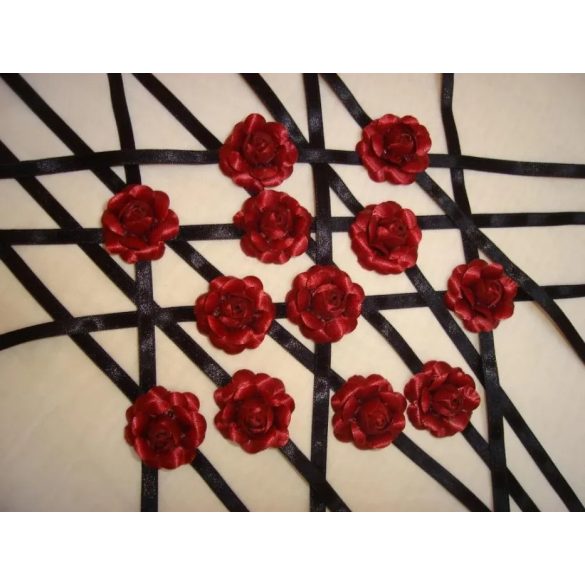 Bordó-fekete nyakdísz 