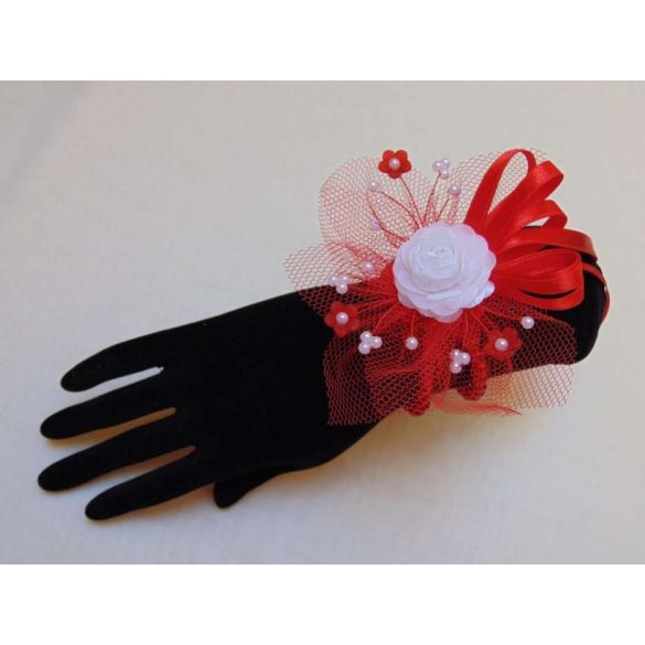 Csuklódísz piros-fehér gyöngysoros pánttal 