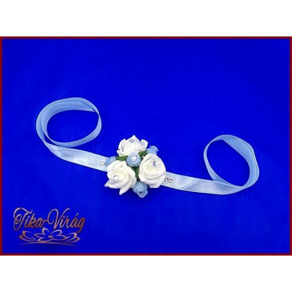 Csuklódísz fehér-világos kék rózsás-világos világos kék szalagon 