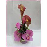 Lilás-mályvás árnyalatú ikebana, asztaldísz összeállítás 