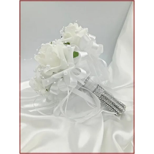 7 virágos 7 felé-szétrepülő dobócsokor fehér-rózsából 