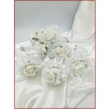 7 virágos 7 felé-szétrepülő dobócsokor fehér-rózsából 