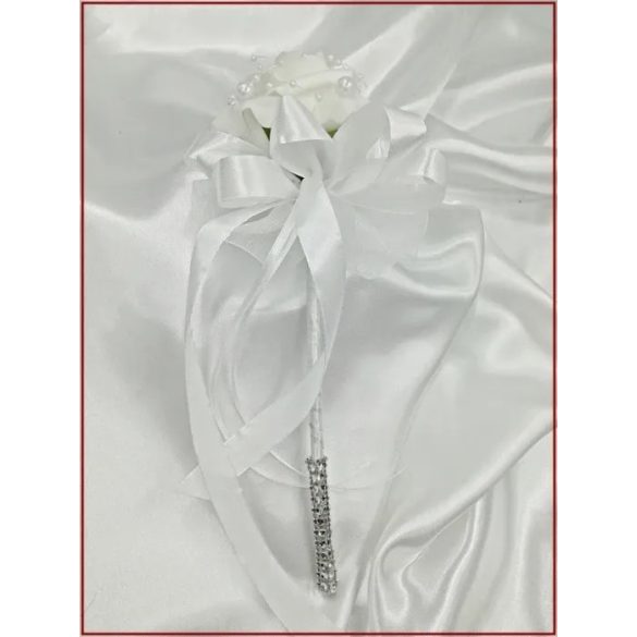 7 virágos 7 felé-szétrepülő dobócsokor fehér-rózsából 