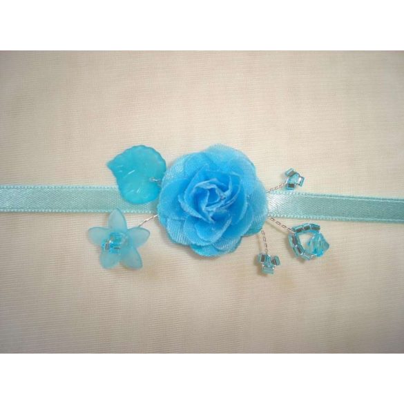 Türkizkék nyakdísz 