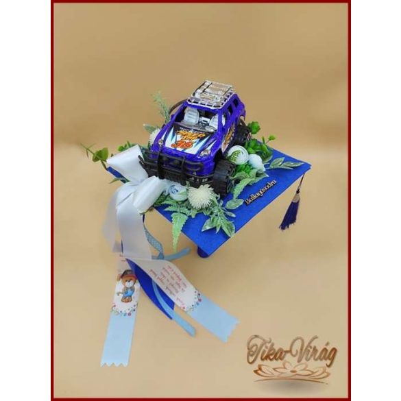 Ovis ballagási örök csokor fiúknak – kék terepjárós egyedi ajándék