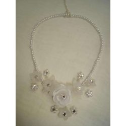Nyaklánc fehér 
