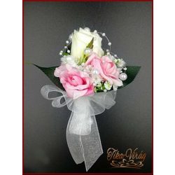   Fehér rózsás-rózsaszín rózsával díszített kitűző, bokréta 