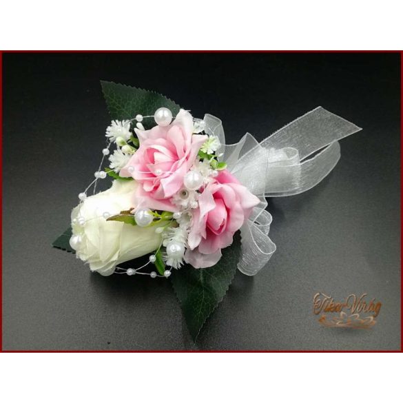 Fehér rózsás-rózsaszín rózsával díszített kitűző, bokréta 