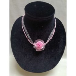 Rózsaszín nyaklánc 