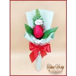 Piros színű szappan-tulipán csokor Nőnapi táblával 