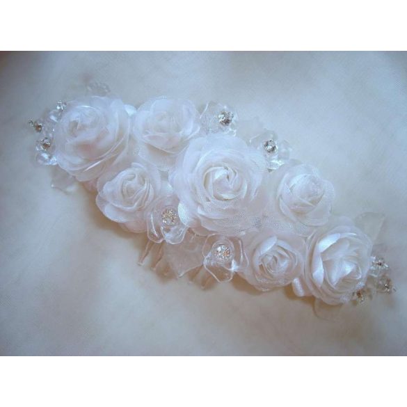 Fejdísz fehér ezüst gyöngy díszítéssel 