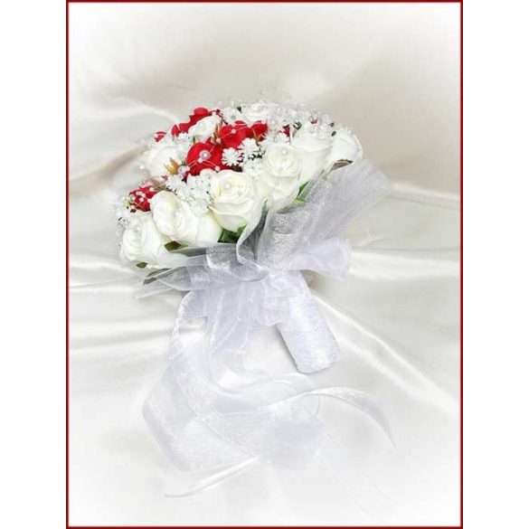 25 szálas fehér-piros örök-csokor 