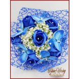 Ballagási örök csokor – kék rózsából és kék orchideából elegáns ajándék