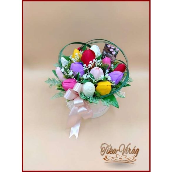 16 szál vegyes tulipánokból áll szappanvirág-box 