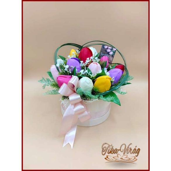 16 szál vegyes tulipánokból áll szappanvirág-box 