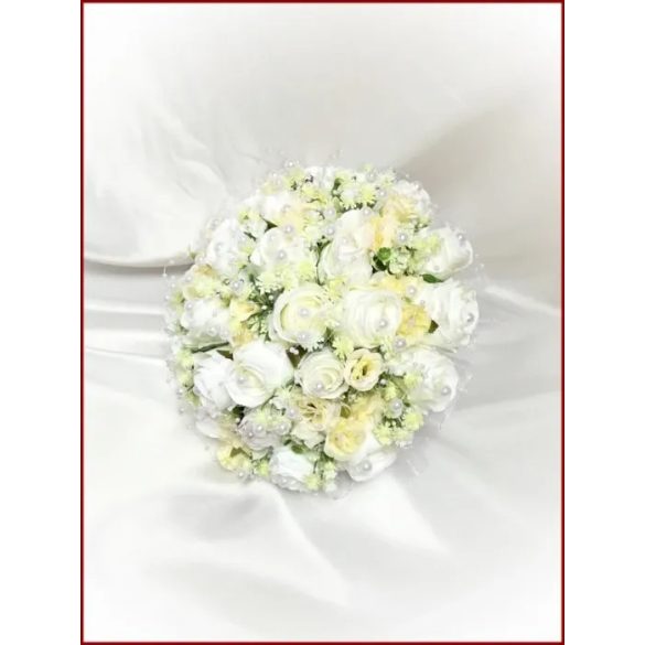 25 szálas fehér-ekrü rózsás örök-csokor + kitűzővel 