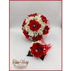 7 virágos Piros rózsa-örök csokor + kitűzővel 