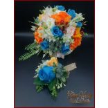 KÉK RÓZSÁS VEGYES CSOKOR + Kitűzővel 