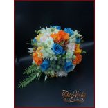 KÉK RÓZSÁS VEGYES CSOKOR + Kitűzővel 