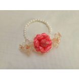 Korall-ekrü csuklódísz 