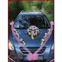   Rózsaszín rózsás-fehér kálás autódísz- rózsaszín organza díszítéssel 