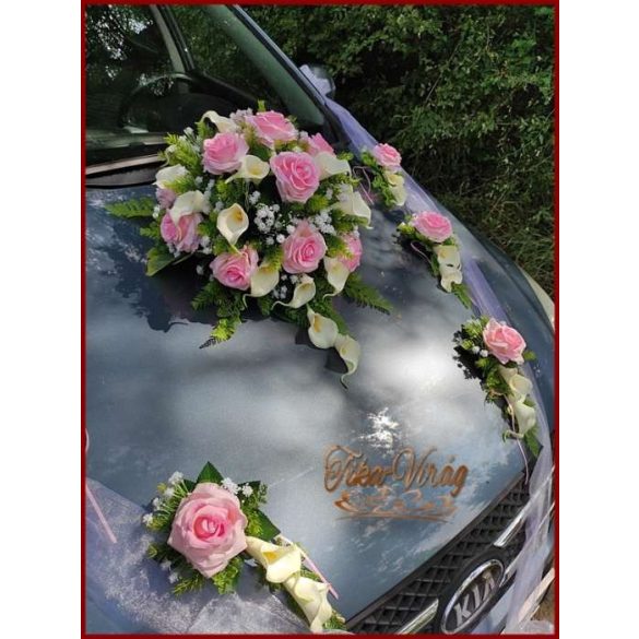 Rózsaszín rózsás-fehér kálás autódísz- fehér organza díszítéssel 