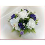 Fehér-királykék rózsás-orchideás asztaldísz 