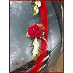 Piros rózsás-fehér kálás különálló autódísz 