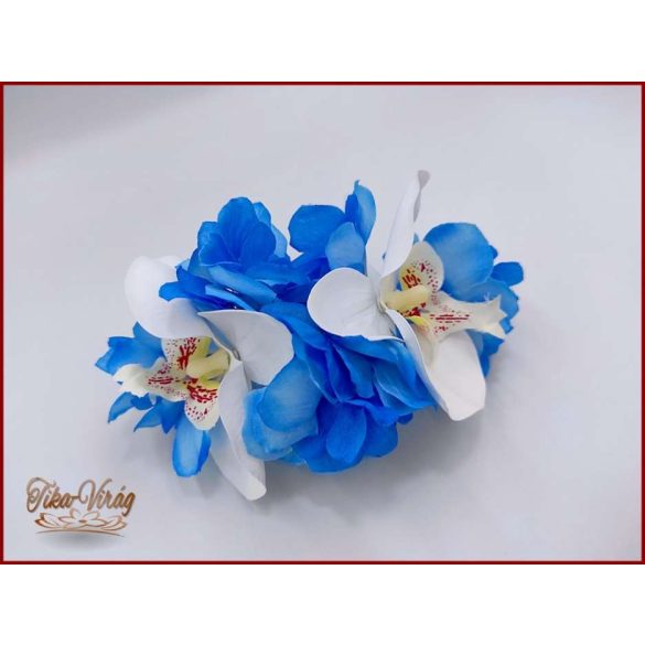 Fehér rózsás- Fehér orchideás király-kék hortenziával díszített örök-csepp csokor + kitűzővel + hajdísszel 
