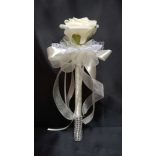 Ekrü dobó, koszorúslány vagy köszöntő örök-csokor 