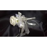 Ekrü dobó, koszorúslány vagy köszöntő örök-csokor 