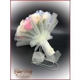 Pink-ekrü-barack-kék 32 szálas örök-csokor+kitűzővel 