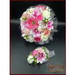 RÓZSASZÍN SZELLŐRÓZSÁS-FEHÉR RÓZSÁKKAL, LIZIANTUSZOS ÖRÖK-CSOKOR+kitűzővel 