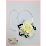 Ekrü-rózsás fehér gyöngy-díszítésű csuklódísz 