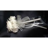 Ekrü dobó, koszorúslány vagy köszöntő örök-csokor 