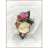 Lila-pasztell csuklódísz 2 virágos 