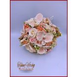 Barack-krém orchideás-rózsa örök-csokor 