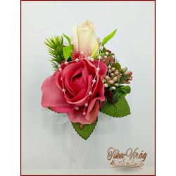 Antik-rózsaszínű-rózsákból álló kitűző 