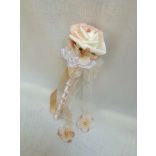 Vintage színű hamvas barack dobó, koszorúslány, vagy köszöntő örök-csokor 