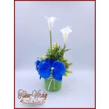 KÉK-ORCHIDEÁS-FEHÉR KÁLÁS-Ekrü RÓZSÁS IKEBANA 