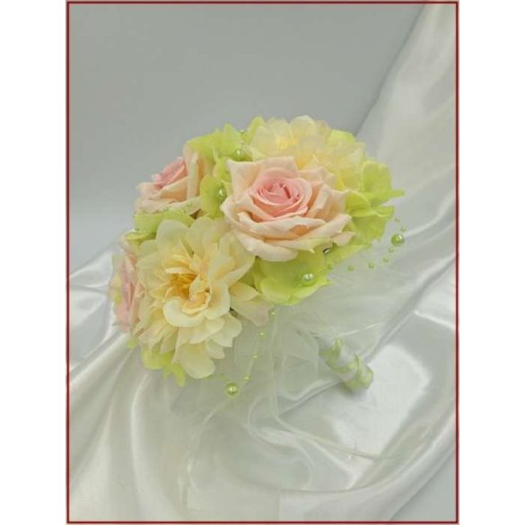 Rózsaszín rózsás-vajsárga azáleás-zöld hortenziával Örök-csokor 