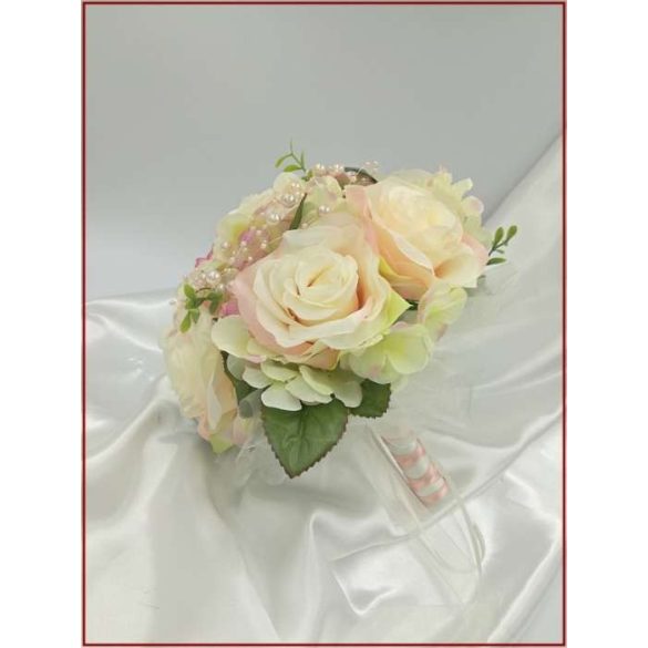 Hamvas barack rózsa Örök-csokor 