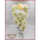 Pasztell sárga rózsás - zöldes-fehér orchideás - zöld hortenziával díszített menyasszonyi örök-csokor 