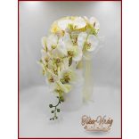 Pasztell sárga rózsás - zöldes-fehér orchideás - zöld hortenziával díszített menyasszonyi örök-csokor 