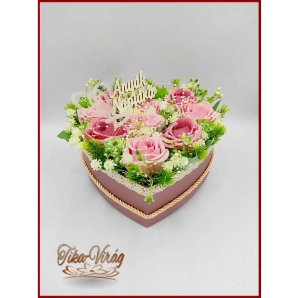 Vintage stílusú Szív alakú virágdoboz 