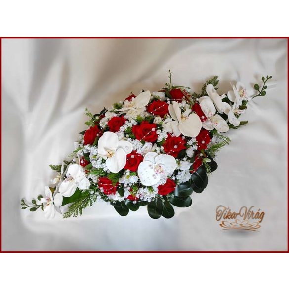 Piros rózsás-fehér orchideás örök-asztaldísz 