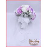 Lila fehér örökcsokor kitűzővel 