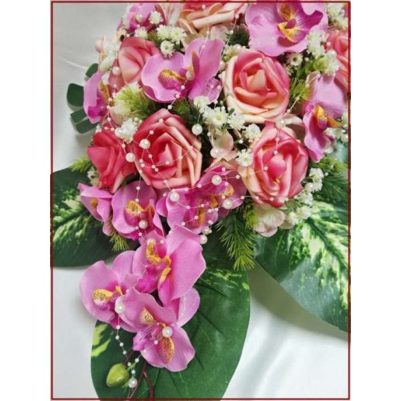 Pink-barack orchideás-rózsás asztaldísz 