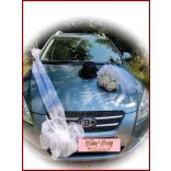 Szívek királynője Autódísz. Koronával és Fekete Cilinderrel díszített autódísz 